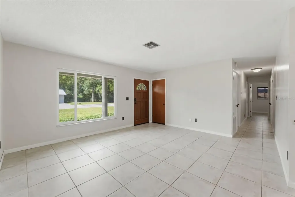 915 E Michigan Avenue Deland FL 32724
