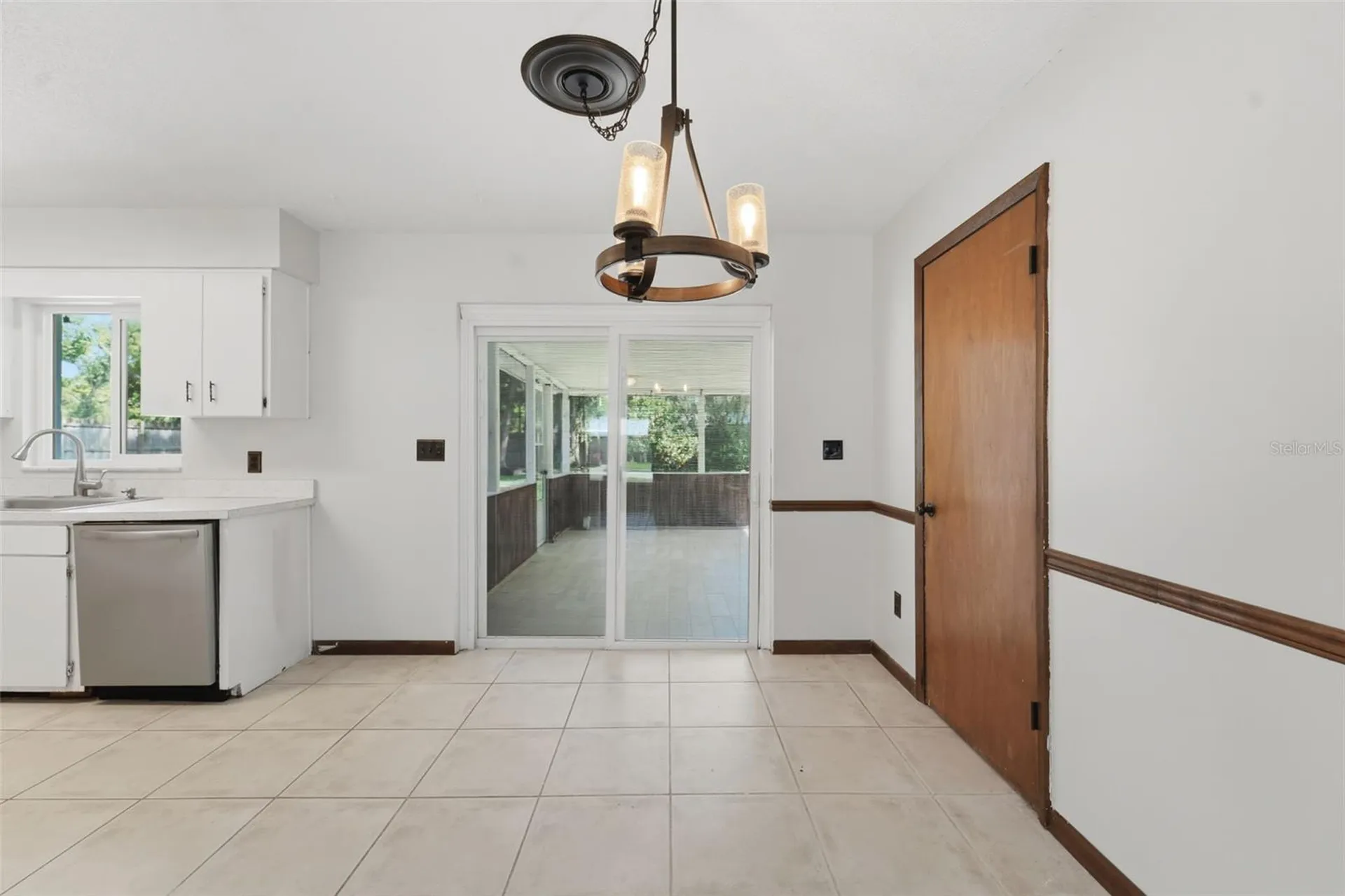 915 E Michigan Avenue Deland FL 32724