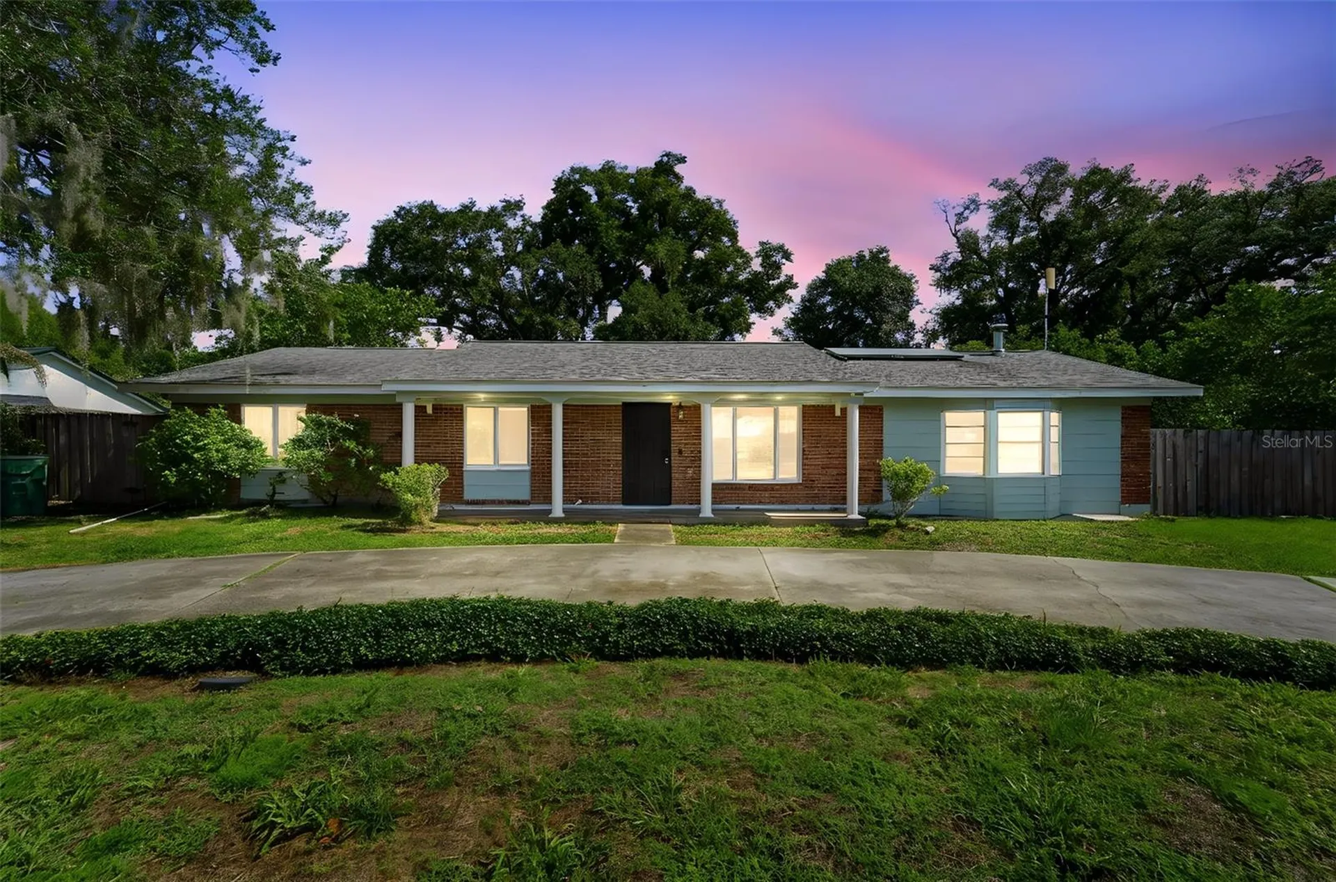 915 E Michigan Avenue Deland FL 32724