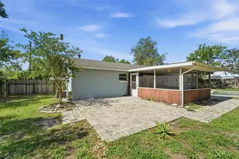 915 E Michigan Avenue Deland FL 32724