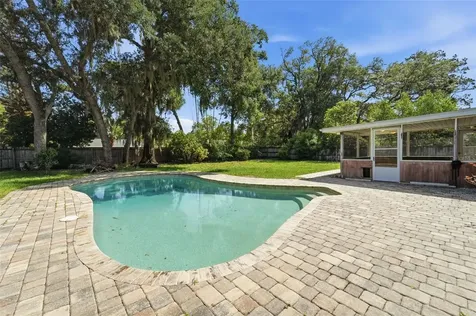 915 E Michigan Avenue Deland FL 32724