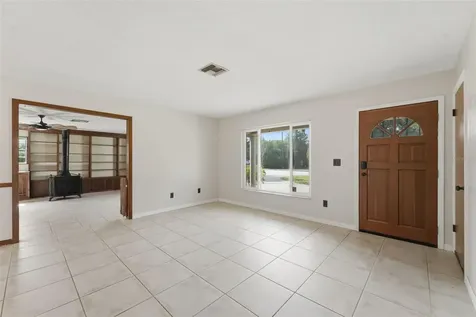 915 E Michigan Avenue Deland FL 32724
