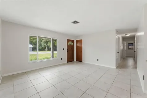 915 E Michigan Avenue Deland FL 32724