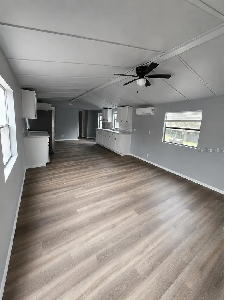 13585 SE 119th Street Ocklawaha FL 32179