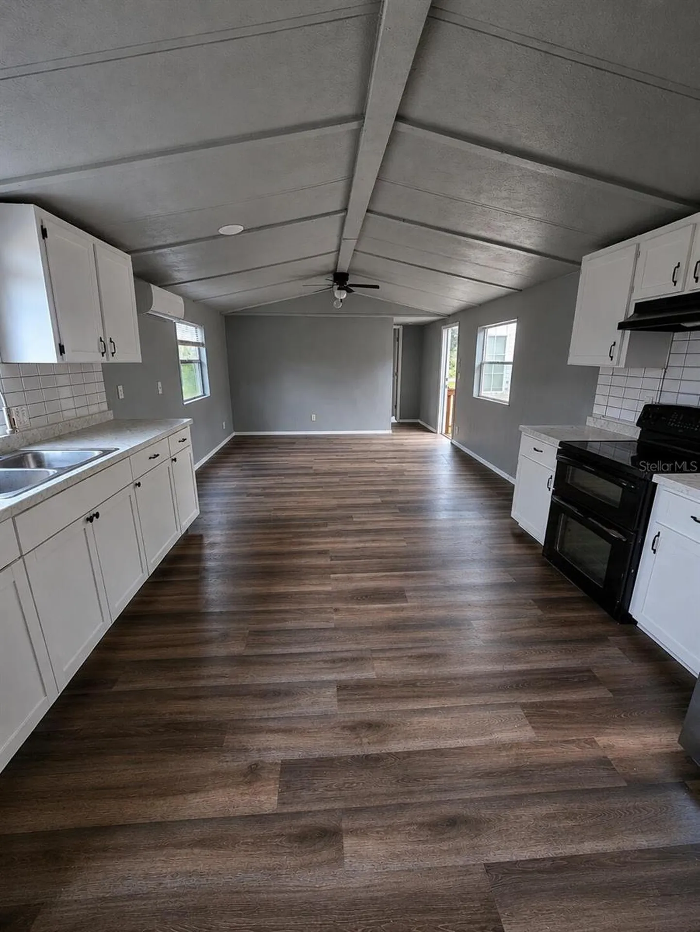 13585 SE 119th Street Ocklawaha FL 32179