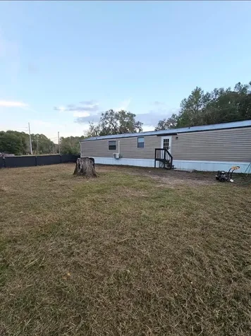 13585 SE 119th Street Ocklawaha FL 32179
