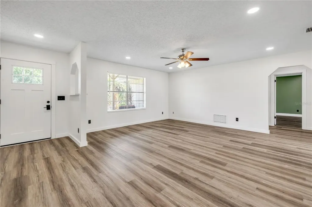 2726 Evergreen Drive Edgewater FL 32141