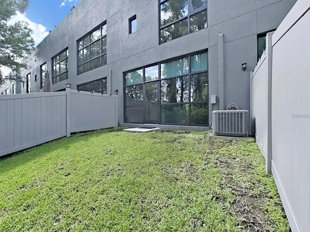 4222 Gauge Line Loop Tampa FL 33624