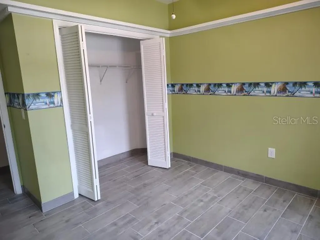 902 Greenbelt Circle Brandon FL 33510