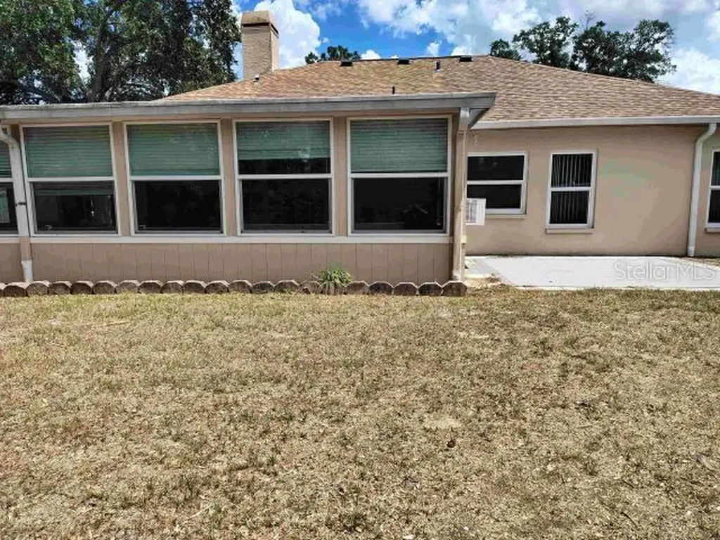 902 Greenbelt Circle Brandon FL 33510