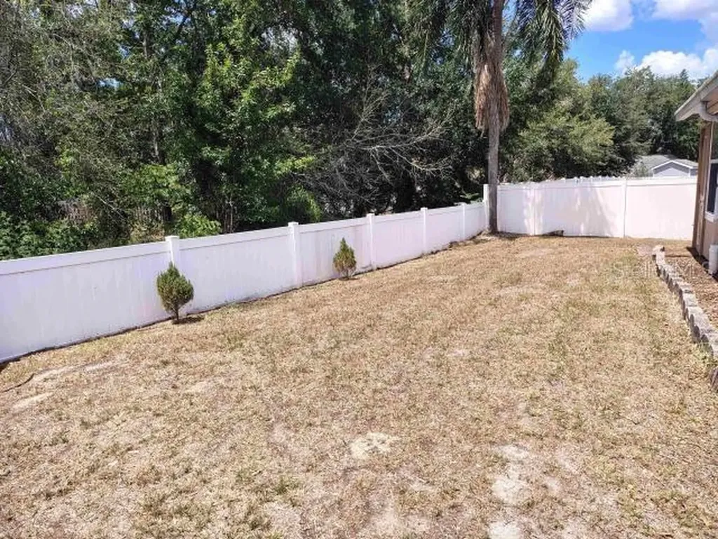 902 Greenbelt Circle Brandon FL 33510