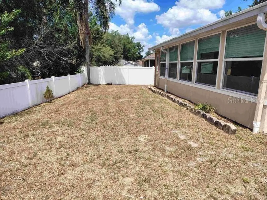 902 Greenbelt Circle Brandon FL 33510