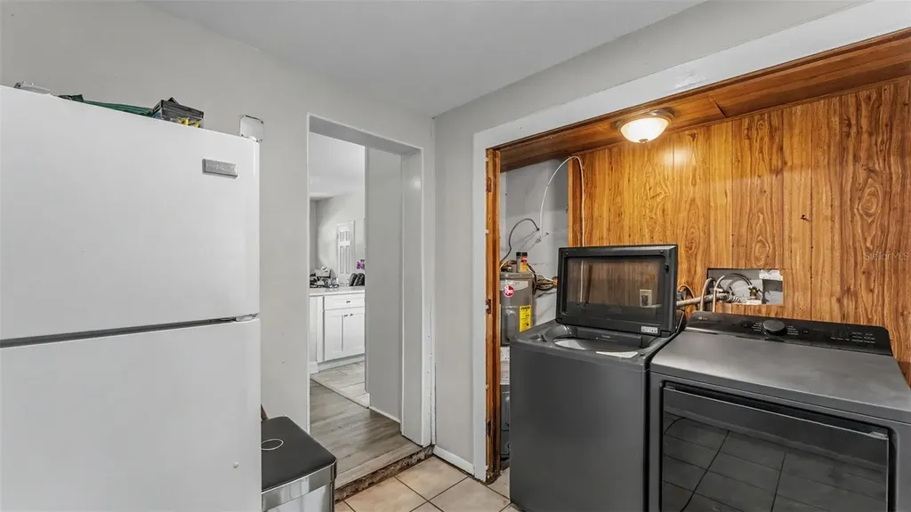 2270 S Crystal Lake Drive Lakeland FL 33801