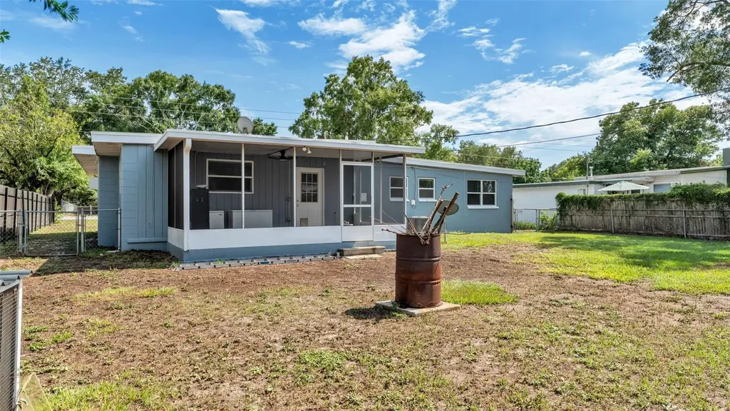2270 S Crystal Lake Drive Lakeland FL 33801