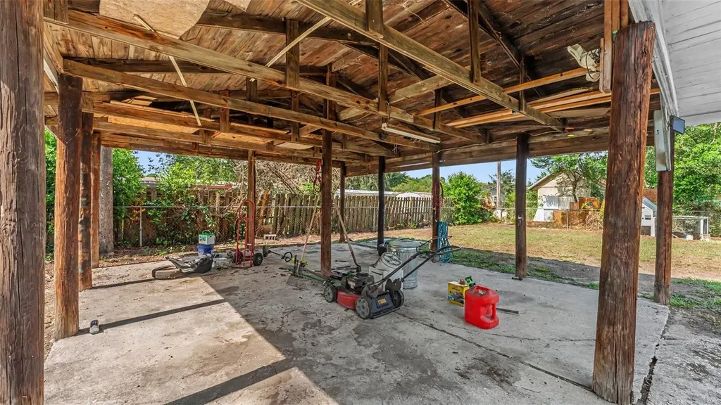 2270 S Crystal Lake Drive Lakeland FL 33801