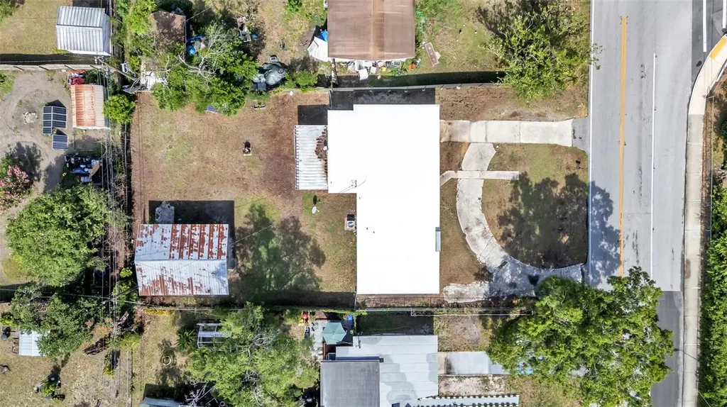 2270 S Crystal Lake Drive Lakeland FL 33801