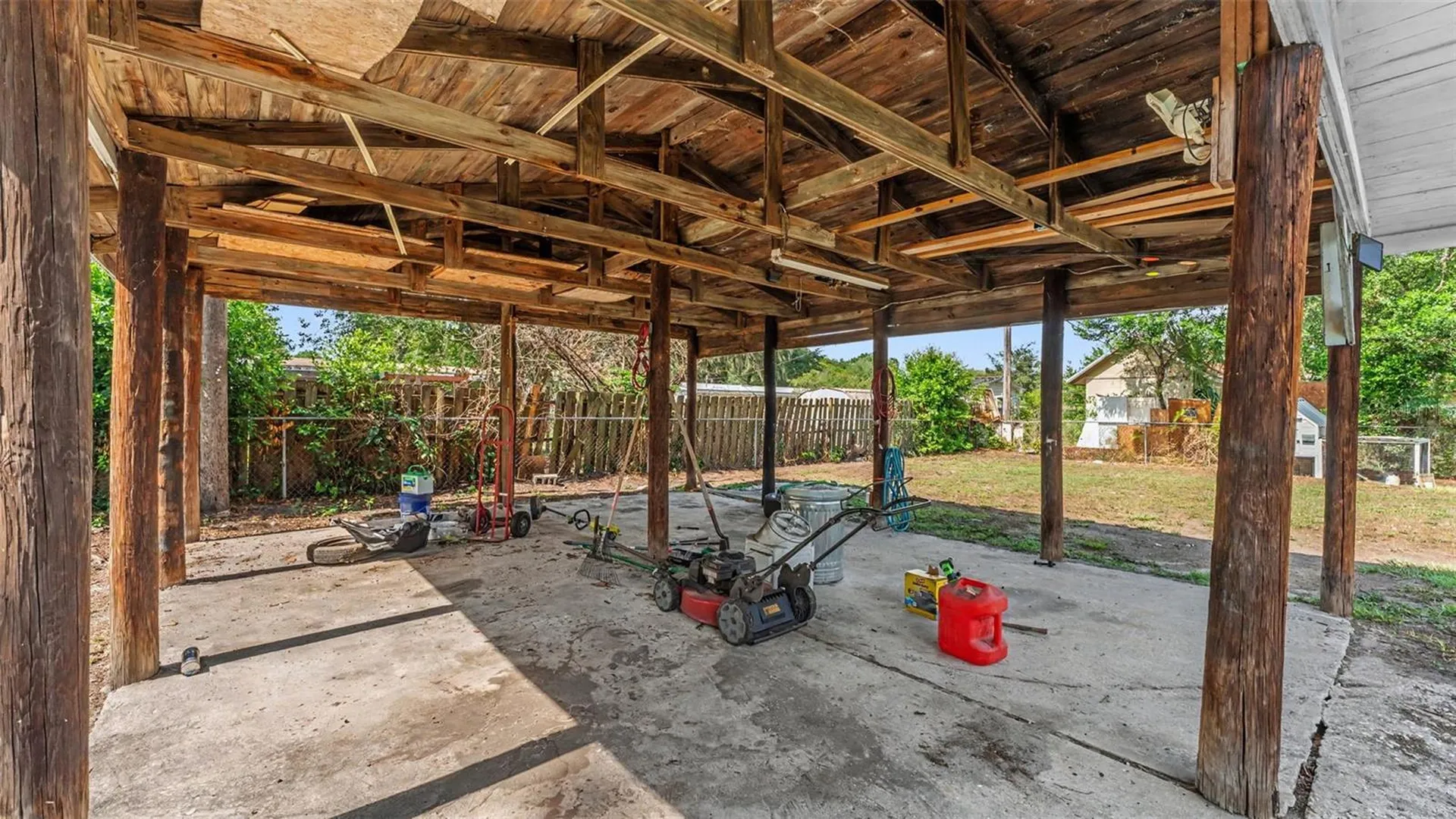 2270 S Crystal Lake Drive Lakeland FL 33801