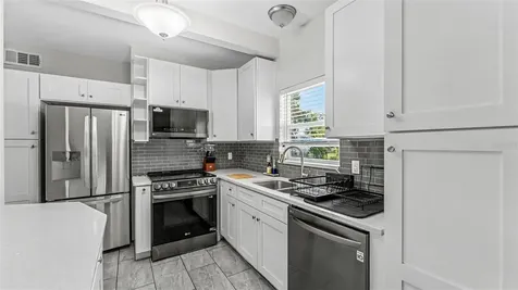 2270 S Crystal Lake Drive Lakeland FL 33801