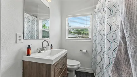 2270 S Crystal Lake Drive Lakeland FL 33801