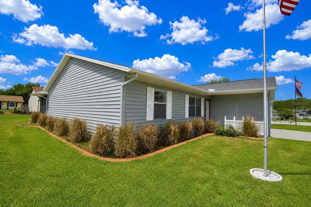 4853 Colonnades Circle E Lakeland FL 33811