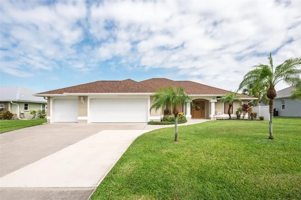 7411 Snow Drive Englewood FL 34224