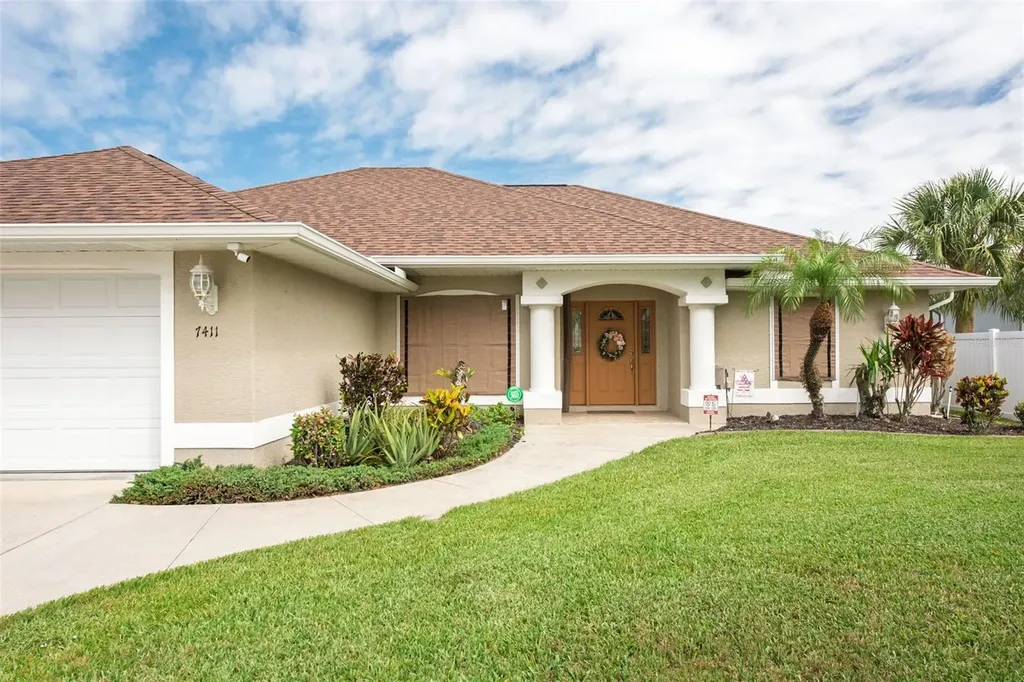7411 Snow Drive Englewood FL 34224