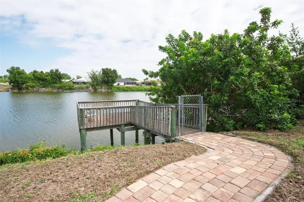 7411 Snow Drive Englewood FL 34224