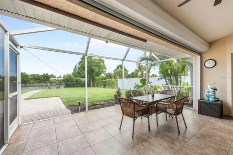 7411 Snow Drive Englewood FL 34224
