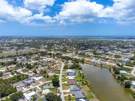 7411 Snow Drive Englewood FL 34224