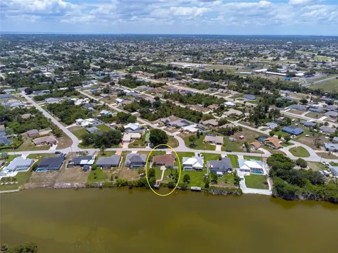 7411 Snow Drive Englewood FL 34224
