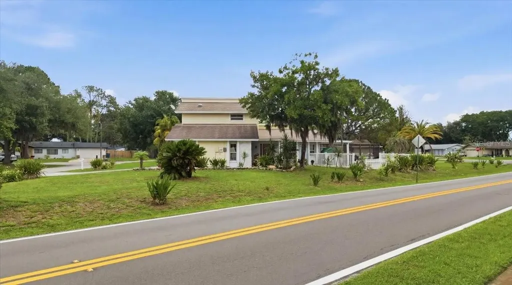 3235 Silkwood Loop Land O Lakes FL 34639