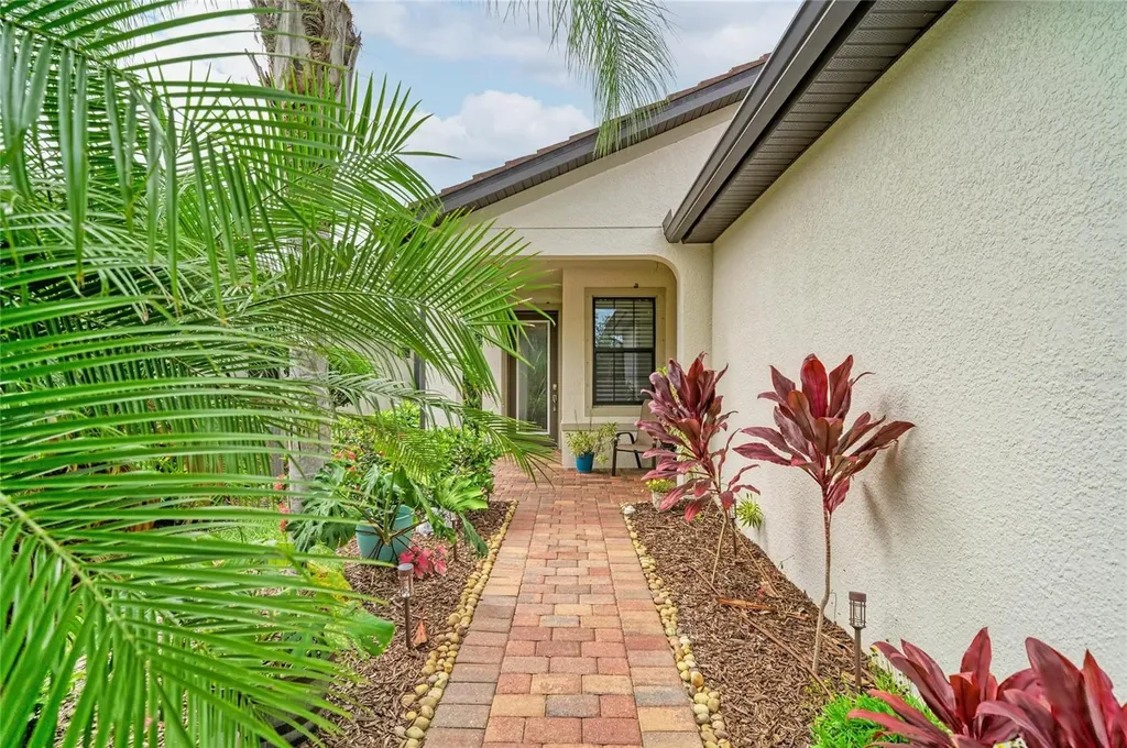 17002 Hampton Falls Terrace Bradenton FL 34202