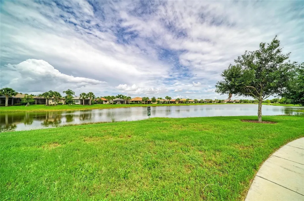 17002 Hampton Falls Terrace Bradenton FL 34202