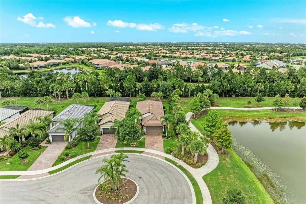 17002 Hampton Falls Terrace Bradenton FL 34202