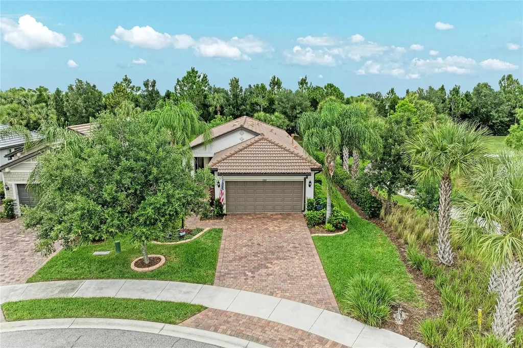 17002 Hampton Falls Terrace Bradenton FL 34202