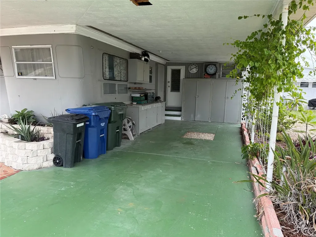 5066 Pebble Beach Avenue Sarasota FL 34234