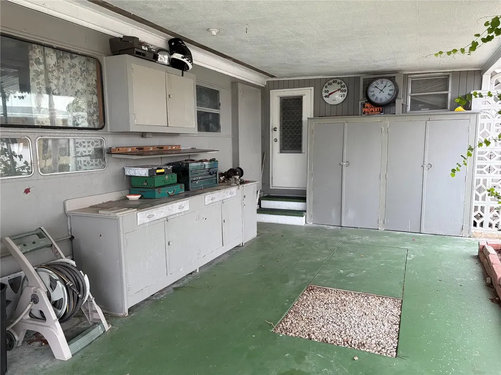 5066 Pebble Beach Avenue Sarasota FL 34234