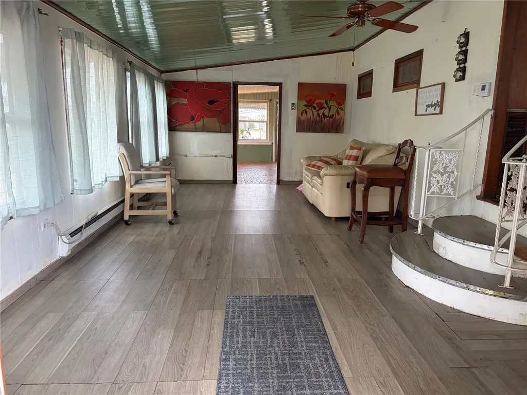 5066 Pebble Beach Avenue Sarasota FL 34234