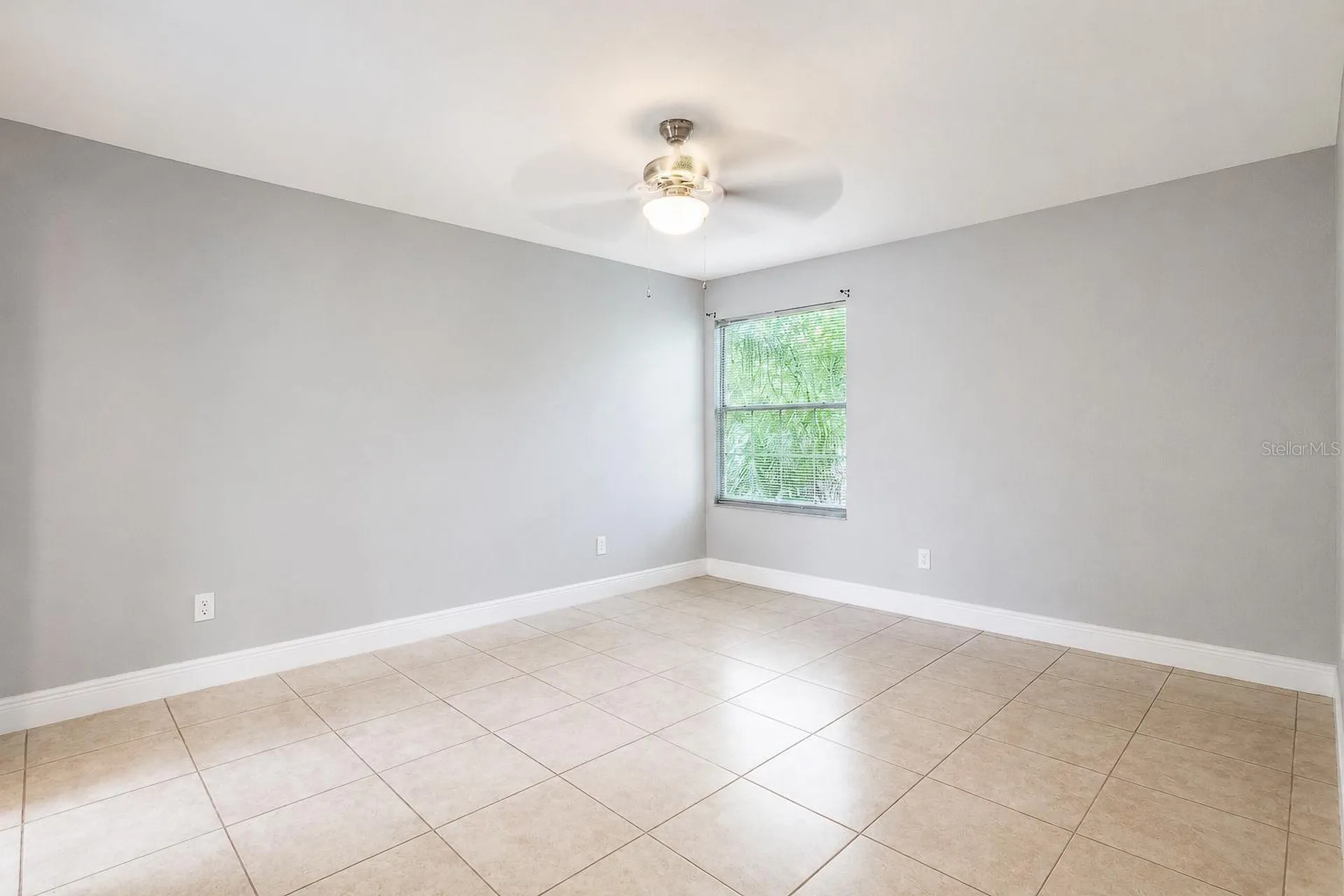 2739 N Poinciana Boulevard Kissimmee FL 34746