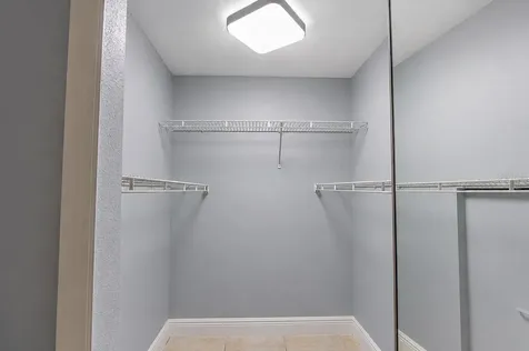 2739 N Poinciana Boulevard Kissimmee FL 34746