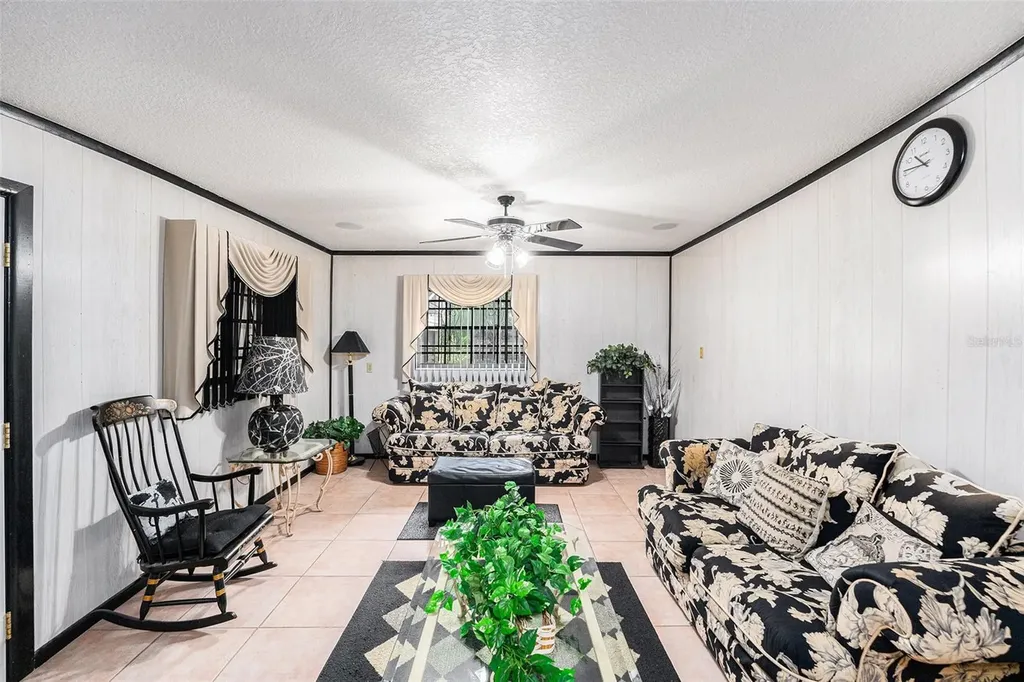 5105 N 45th Street Tampa FL 33610