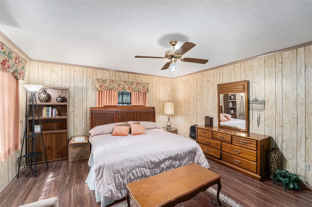 5105 N 45th Street Tampa FL 33610