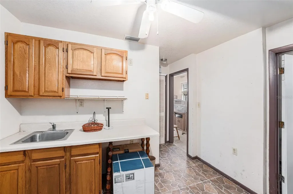 5105 N 45th Street Tampa FL 33610
