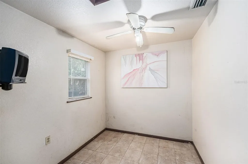 5105 N 45th Street Tampa FL 33610