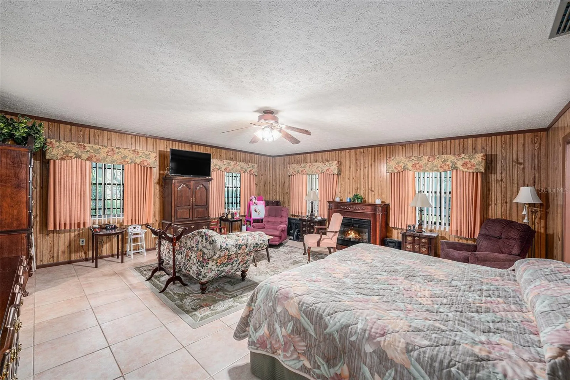 5105 N 45th Street Tampa FL 33610