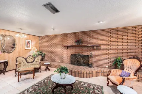 5105 N 45th Street Tampa FL 33610