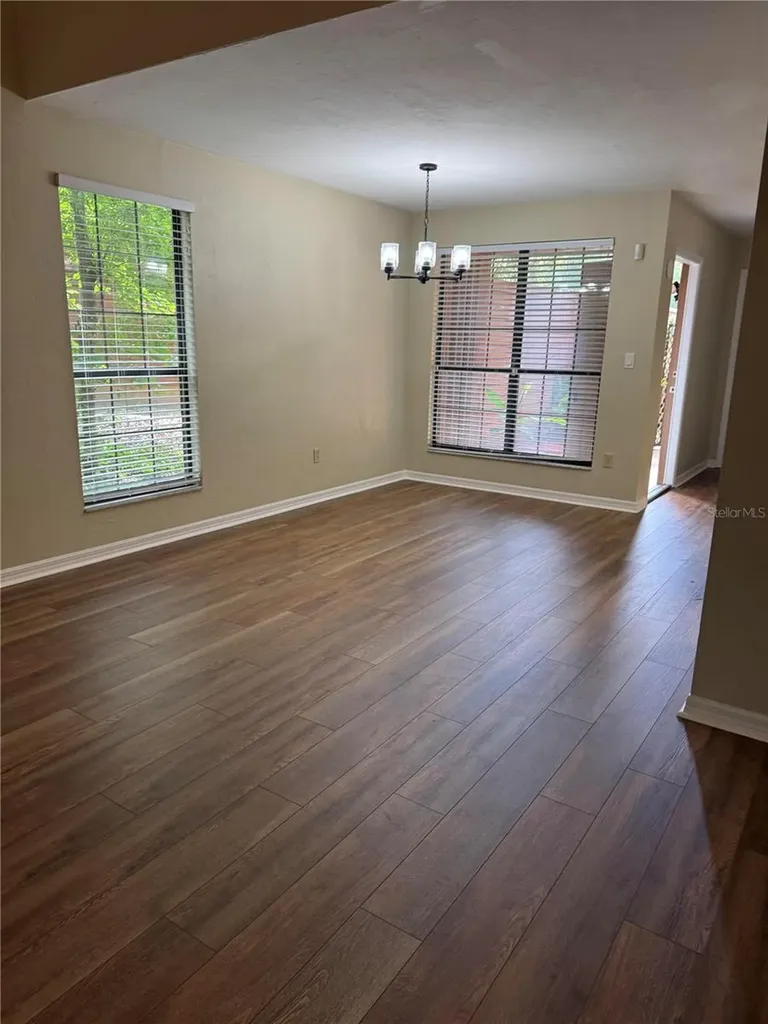 5510 SW 8th Place Gainesville FL 32607