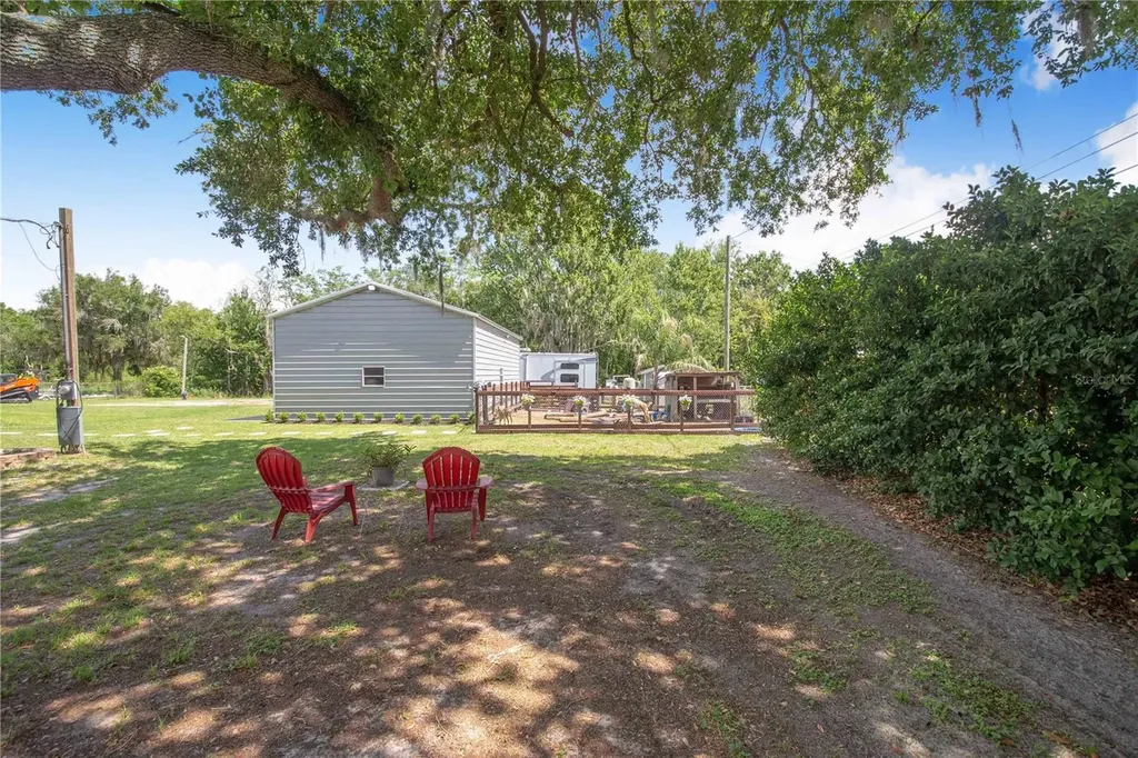 2236 1/2 Ellie Road Auburndale FL 33823