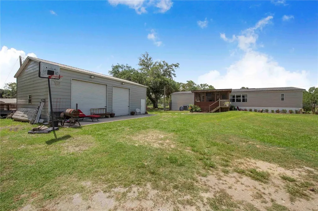 2236 1/2 Ellie Road Auburndale FL 33823