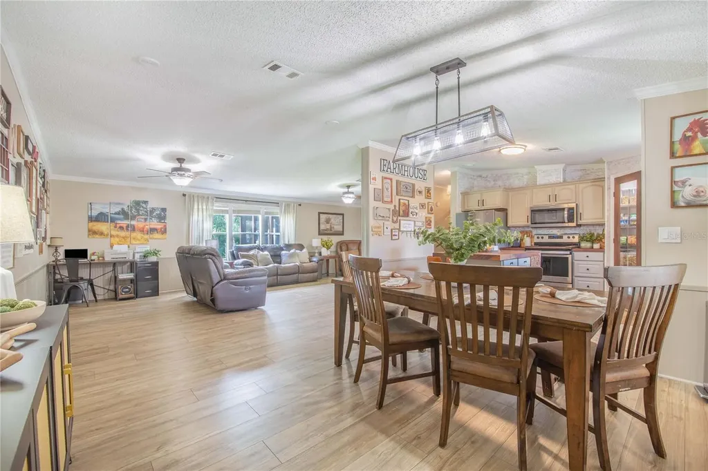 2236 1/2 Ellie Road Auburndale FL 33823
